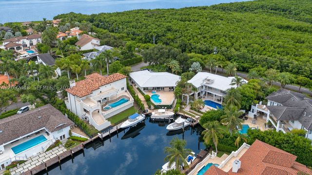 705 Bella Vista Ave, Coral Gables, FL 33156