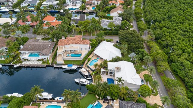 705 Bella Vista Ave, Coral Gables, FL 33156