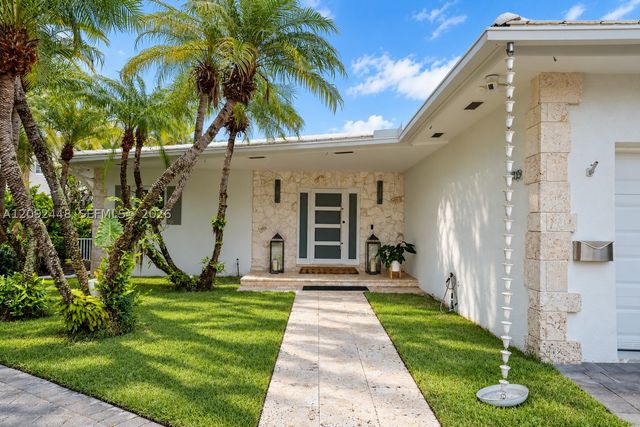 705 Bella Vista Ave, Coral Gables, FL 33156