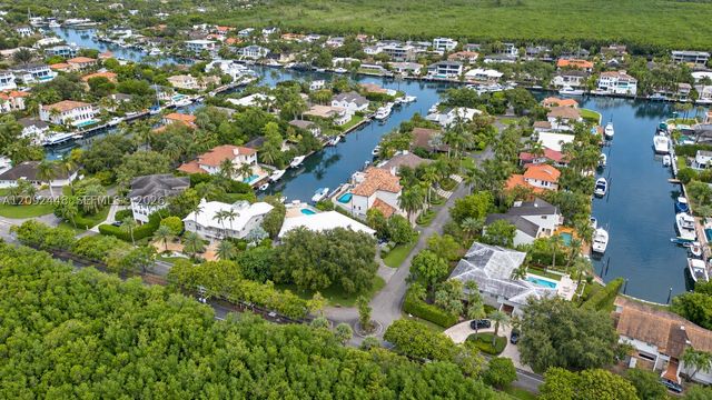 705 Bella Vista Ave, Coral Gables, FL 33156