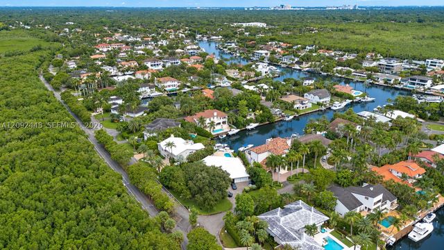 705 Bella Vista Ave, Coral Gables, FL 33156