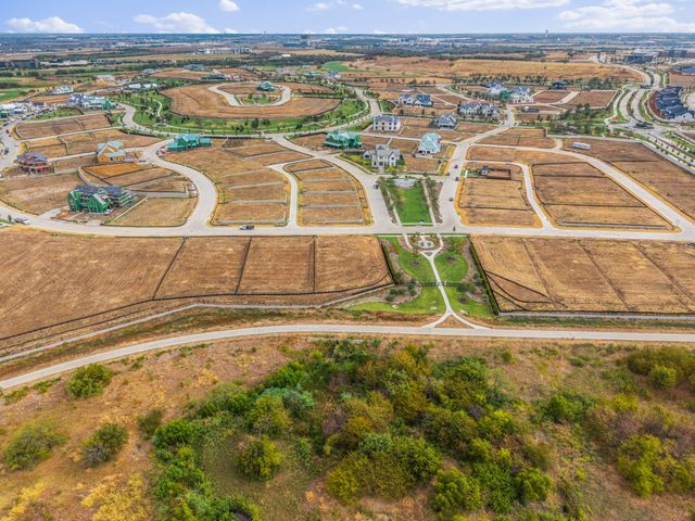 111 Fallwood Street, Frisco, TX 75033