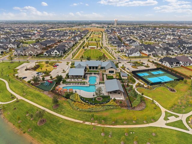 111 Fallwood Street, Frisco, TX 75033