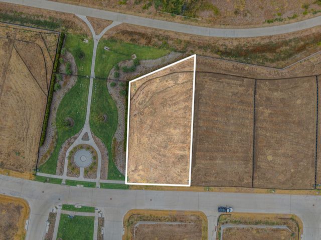 111 Fallwood Street, Frisco, TX 75033
