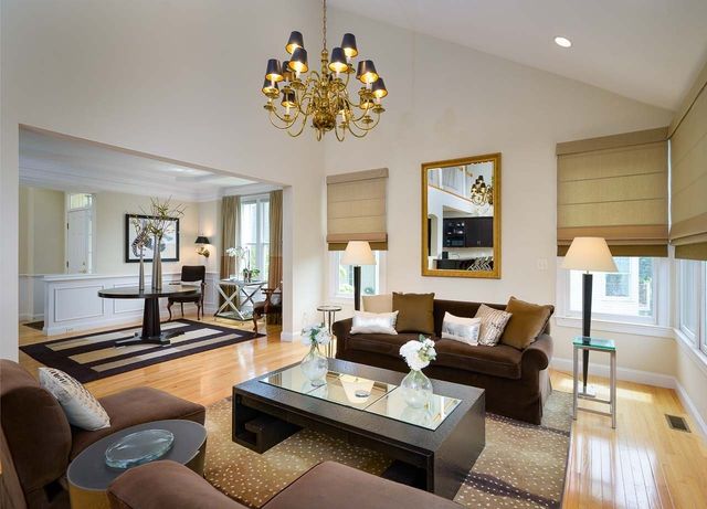 69 Carriage Hill Circle 69, Southborough, MA 01772