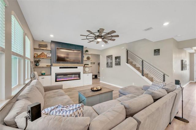 10814 WHITLAND GROVE DRIVE, Riverview, FL 33578