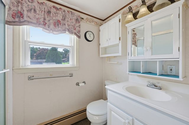 223 Reed Rd, Westport, MA 02790