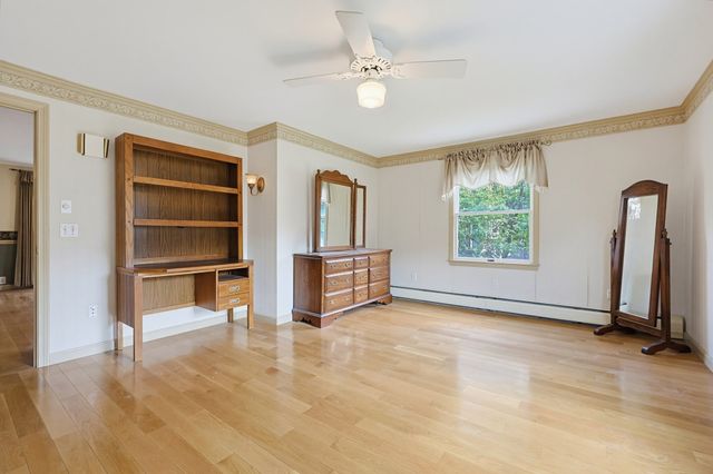 223 Reed Rd, Westport, MA 02790