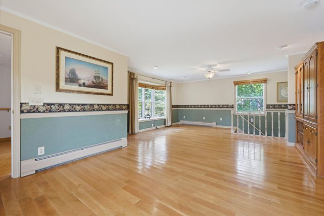 223 Reed Rd, Westport, MA 02790