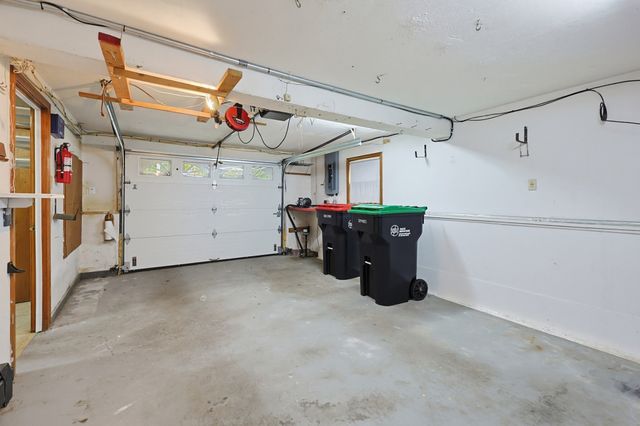 223 Reed Rd, Westport, MA 02790