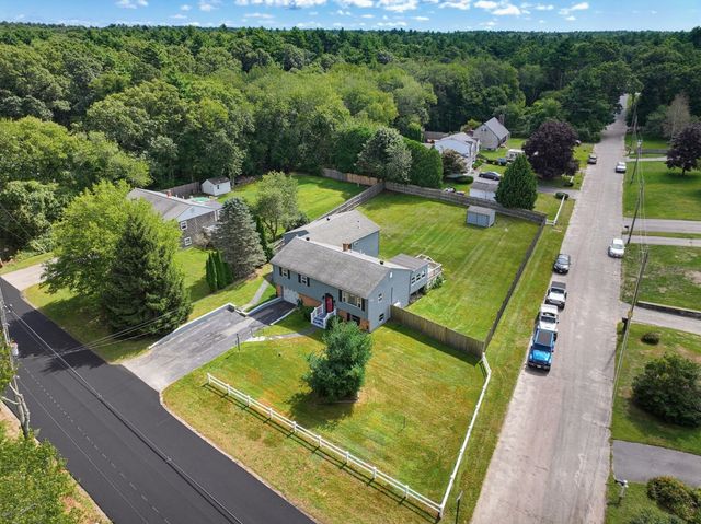 223 Reed Rd, Westport, MA 02790