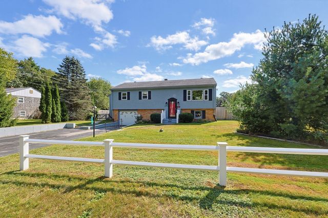 223 Reed Rd, Westport, MA 02790