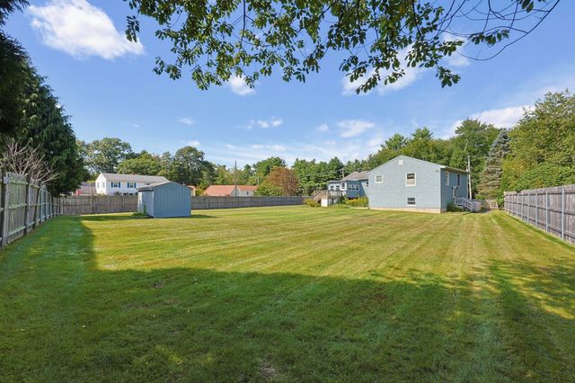 223 Reed Rd, Westport, MA 02790