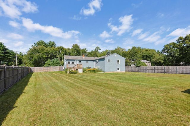 223 Reed Rd, Westport, MA 02790