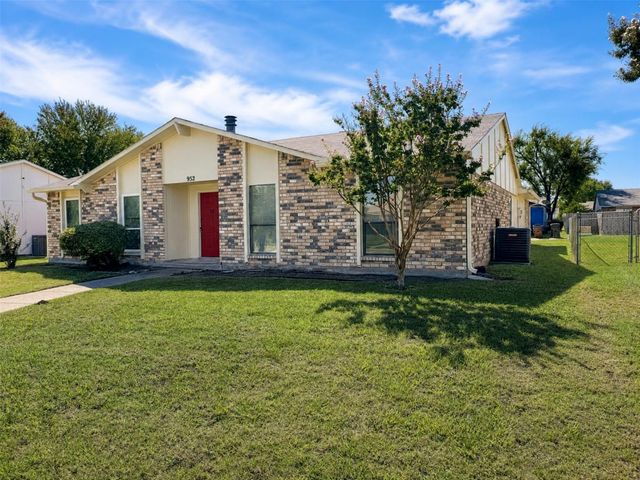 952 Lockhart Drive, Plano, TX 75023