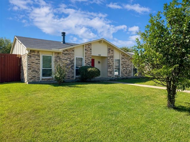 952 Lockhart Drive, Plano, TX 75023