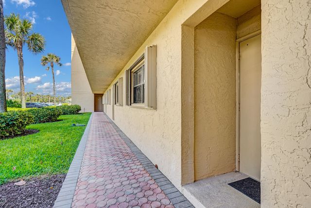 10200 S Ocean Drive 104, Jensen Beach, FL 34957