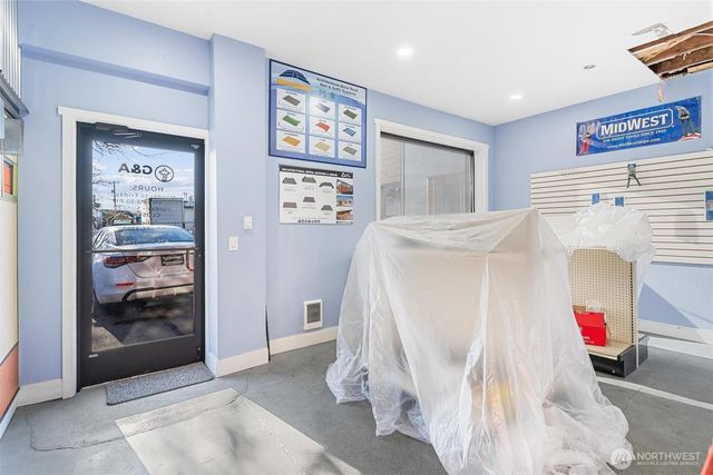 108 S 108th Street, Seattle, WA 98168