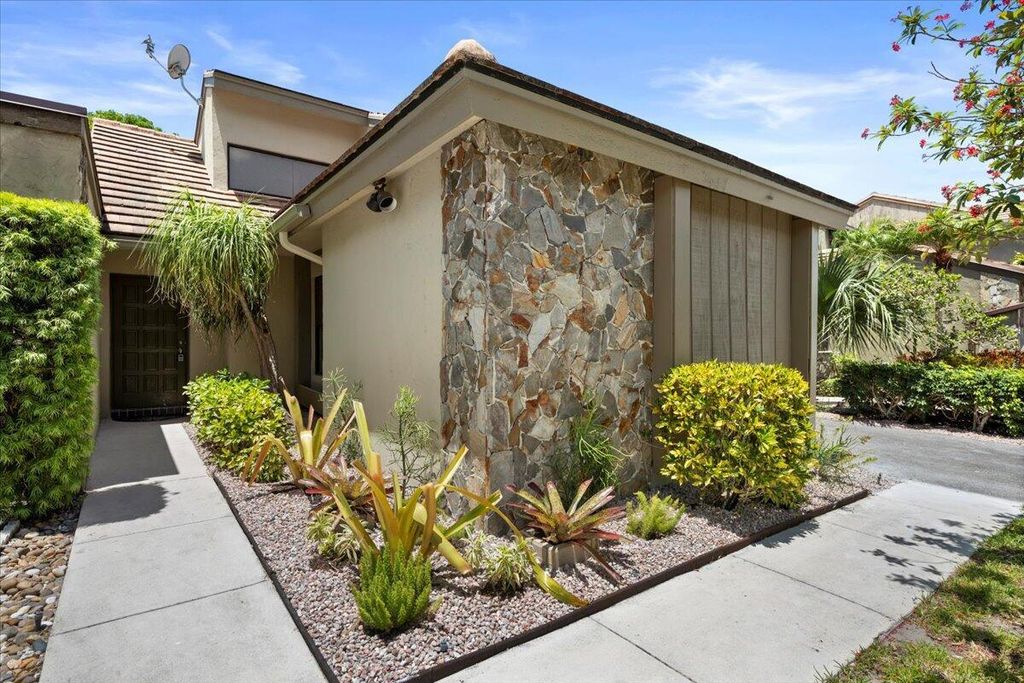 11215 Thyme Drive, Palm Beach Gardens, FL 33418