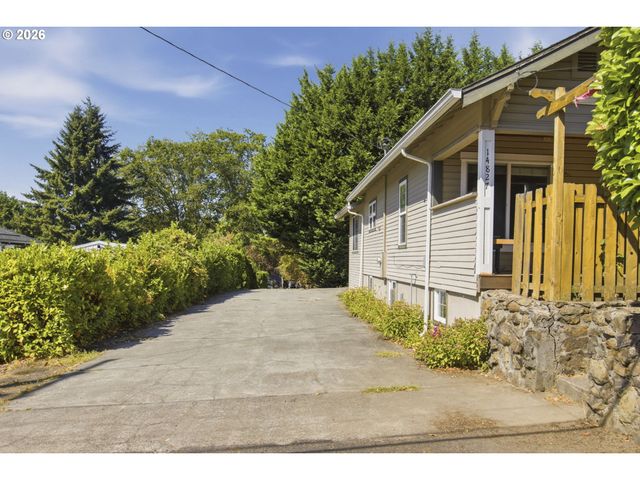 14827 Se RIVER Rd, Milwaukie, OR 97267