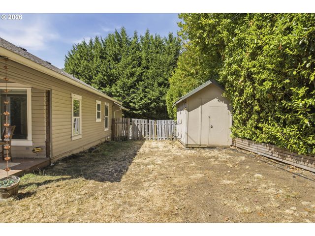 14827 Se RIVER Rd, Milwaukie, OR 97267