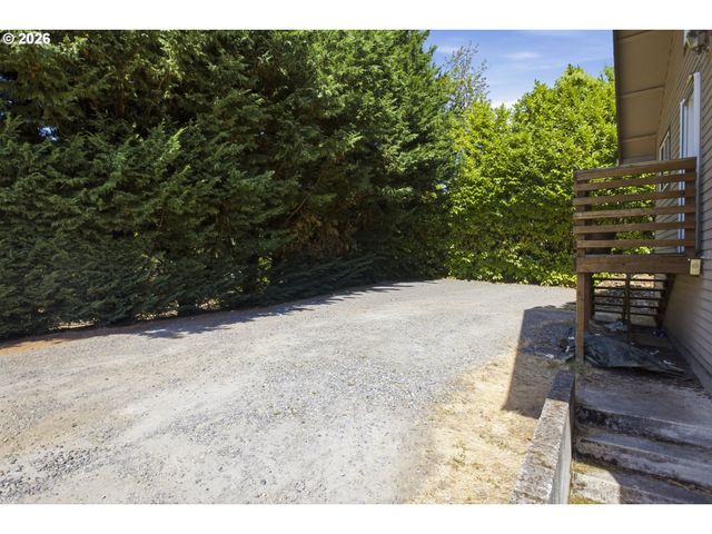 14827 Se RIVER Rd, Milwaukie, OR 97267