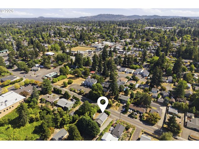14827 Se RIVER Rd, Milwaukie, OR 97267