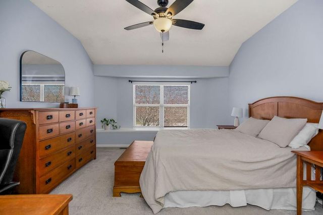 620 SE Sumpter Drive, Lee's Summit, MO 64063