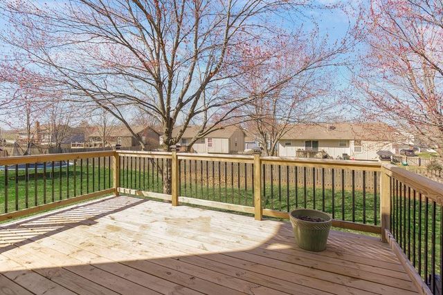 620 SE Sumpter Drive, Lee's Summit, MO 64063