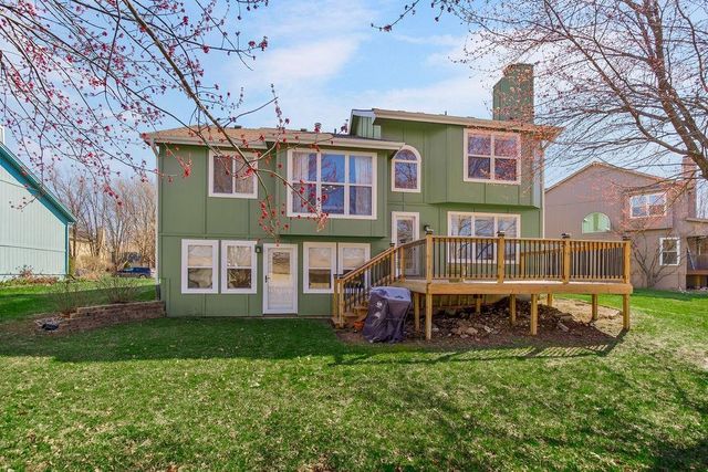 620 SE Sumpter Drive, Lee's Summit, MO 64063