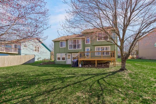 620 SE Sumpter Drive, Lee's Summit, MO 64063