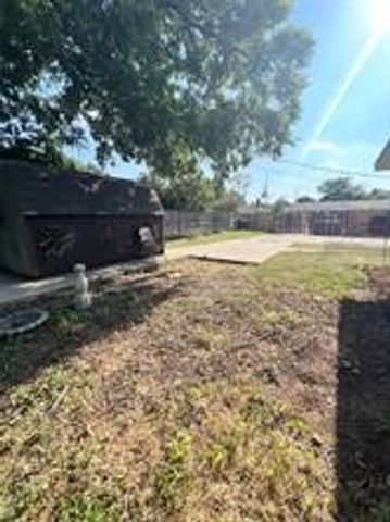 1325 Florentine Drive, Fort Worth, TX 76134