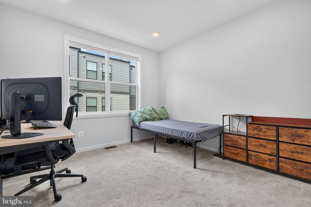 4971 EISENHOWER AVE, Alexandria, VA 22304