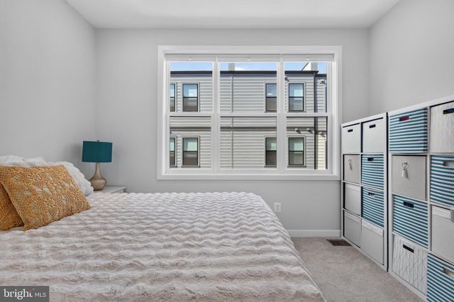 4971 EISENHOWER AVE, Alexandria, VA 22304