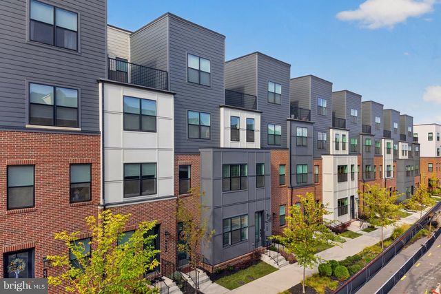 4971 EISENHOWER AVE, Alexandria, VA 22304