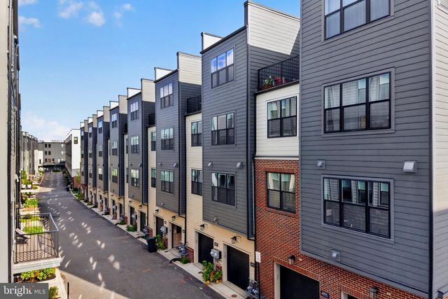 4971 EISENHOWER AVE, Alexandria, VA 22304