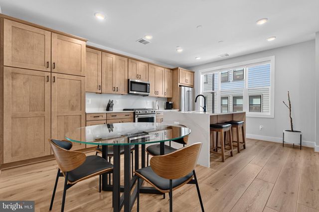 4971 EISENHOWER AVE, Alexandria, VA 22304
