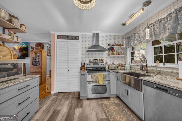 62 Oak Street, Elberton, GA 30635