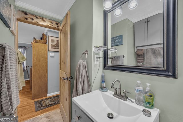 62 Oak Street, Elberton, GA 30635