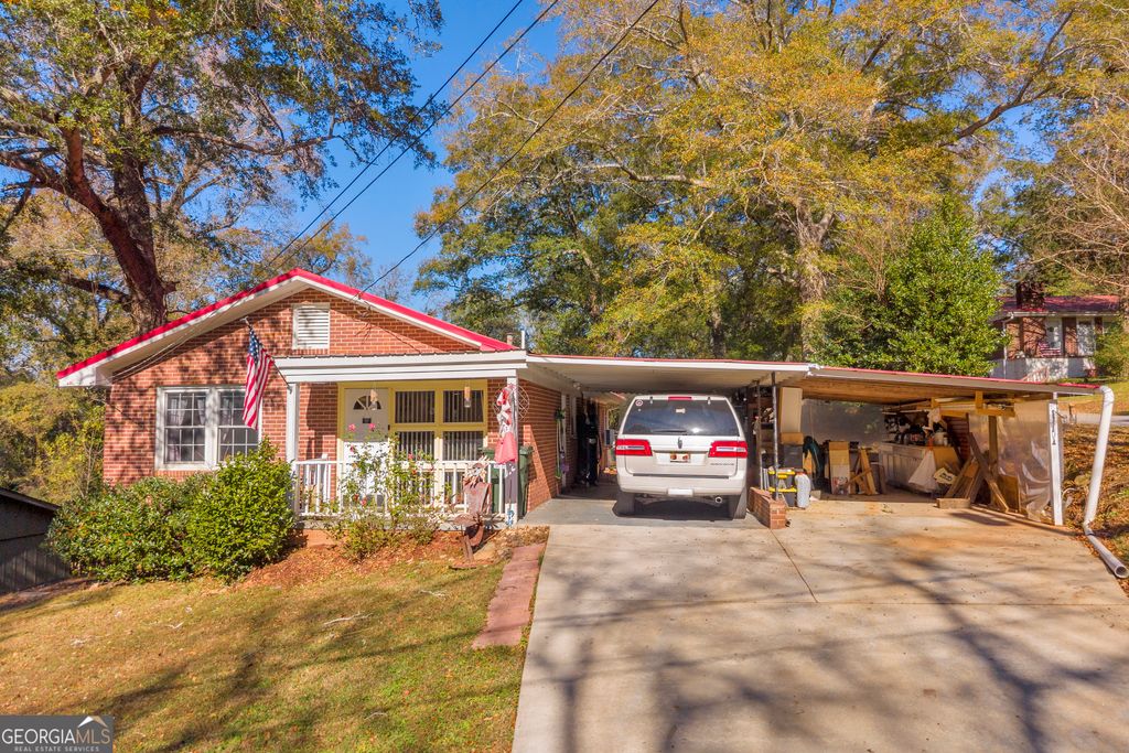 62 Oak Street, Elberton, GA 30635