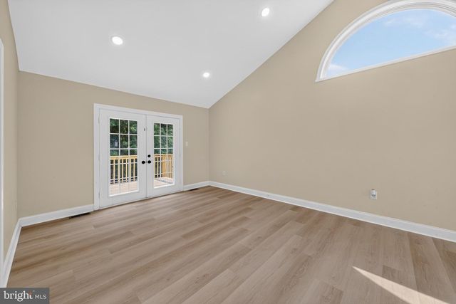 300 PARK LN, Wilmington, DE 19804