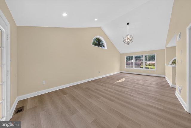 300 PARK LN, Wilmington, DE 19804