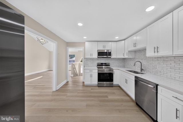 300 PARK LN, Wilmington, DE 19804