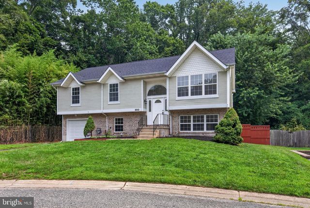 300 PARK LN, Wilmington, DE 19804