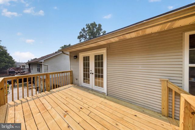 300 PARK LN, Wilmington, DE 19804