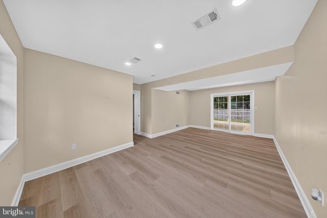 300 PARK LN, Wilmington, DE 19804