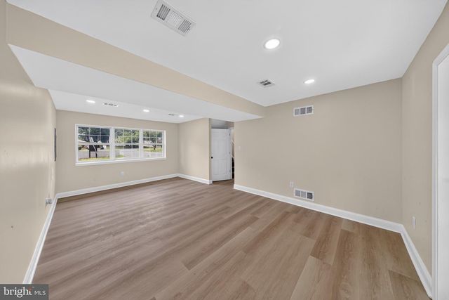 300 PARK LN, Wilmington, DE 19804