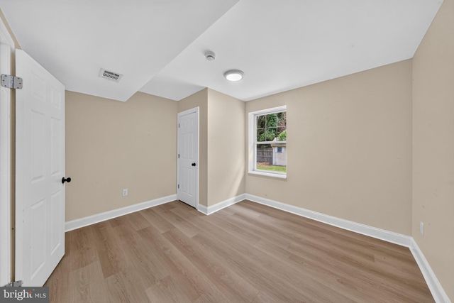 300 PARK LN, Wilmington, DE 19804