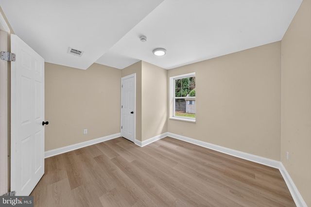 300 PARK LN, Wilmington, DE 19804