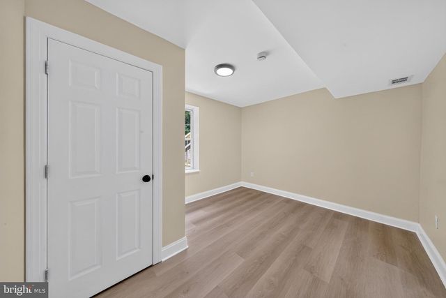 300 PARK LN, Wilmington, DE 19804
